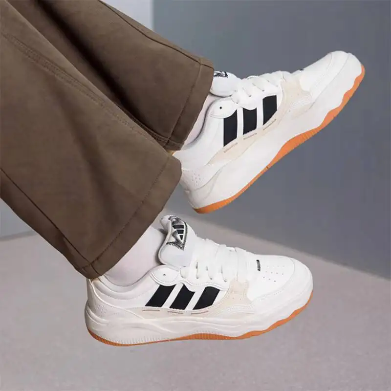 Popular Adidas Off White Chunky Platform Skate Shoes Black Three Stripe Gum Sole Casual Sneakers Men Women KH9025
Popular Adidas Off White Chunky Platform Skate Shoes Black Three Stripe Gum Sole Casual Sneakers Men Women KH9025