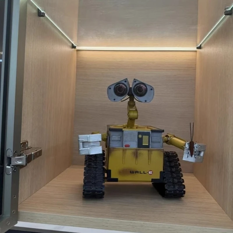 Anime Disney Movie Peripheral Iron Wall-e Retro Tissue Box Piggy Bank Metal Model Ornaments Home Decoration Birthday Gift
Anime Disney Movie Peripheral Iron Wall-e Retro Tissue Box Piggy Bank Metal Model Ornaments Home Decoration Birthday Gift