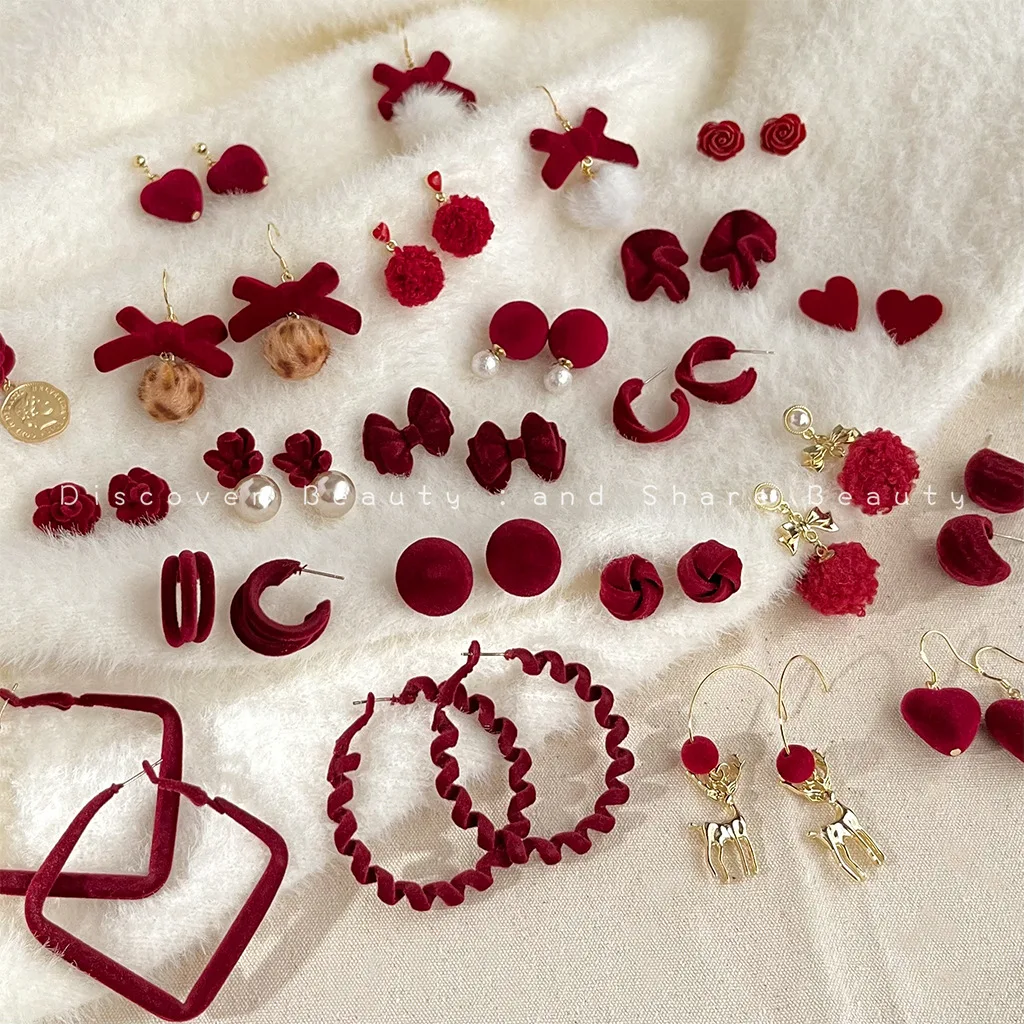 DIY accessories Retro burgundy flocking earrings women's French gentle rose flower stud earrings literary temperament white autu
DIY accessories Retro burgundy flocking earrings women's French gentle rose flower stud earrings literary temperament white autu