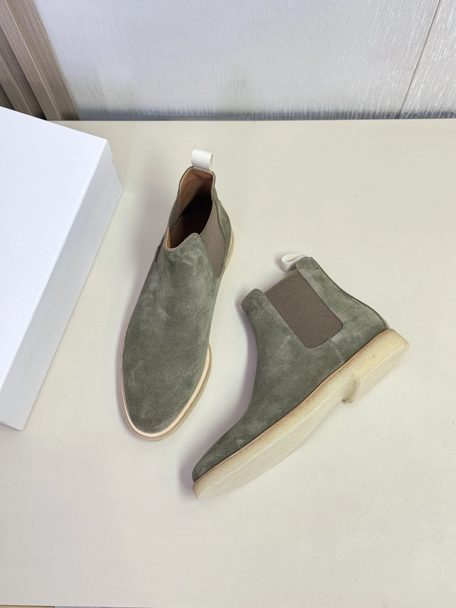 Стильные и роскошные уличные зимние ботинки, повседневная обувь в британском стиле, прочная и увеличивающая рост мужская спортивная обувь
Стильные и роскошные уличные зимние ботинки, повседневная обувь в британском стиле, прочная и увеличивающая рост мужская спортивная обувь