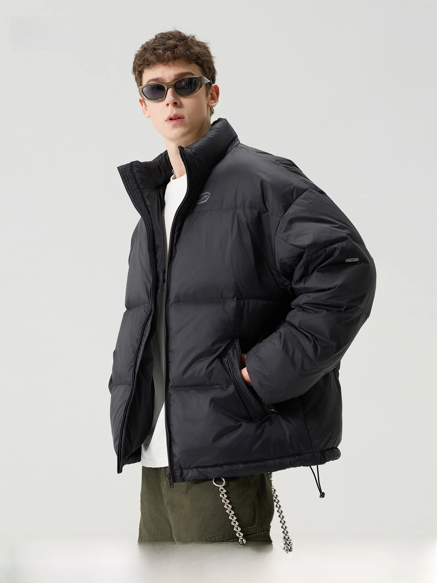 Мужская утепленная пуховая куртка с воротником-стойкой, теплая верхняя одежда, повседневная, из нейлоновой ткани, свободного кроя, зимнее пальто
Мужская утепленная пуховая куртка с воротником-стойкой, теплая верхняя одежда, повседневная, из нейлоновой ткани, свободного кроя, зимнее пальто