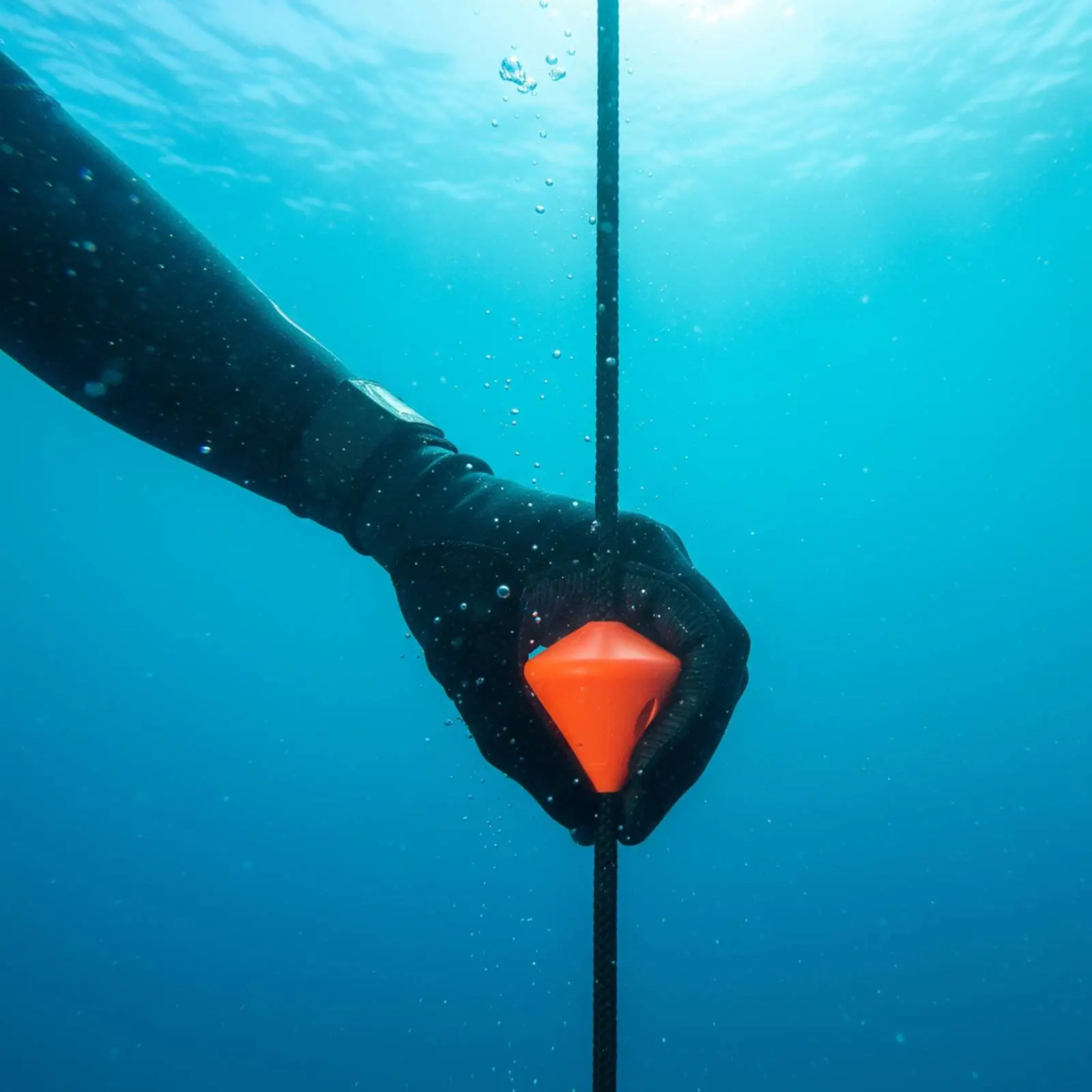 Diving Tether Clamp ABS Plastic Underwater Rope Fixer Rope Anchor Stopper Easy to Use for Divers
Diving Tether Clamp ABS Plastic Underwater Rope Fixer Rope Anchor Stopper Easy to Use for Divers