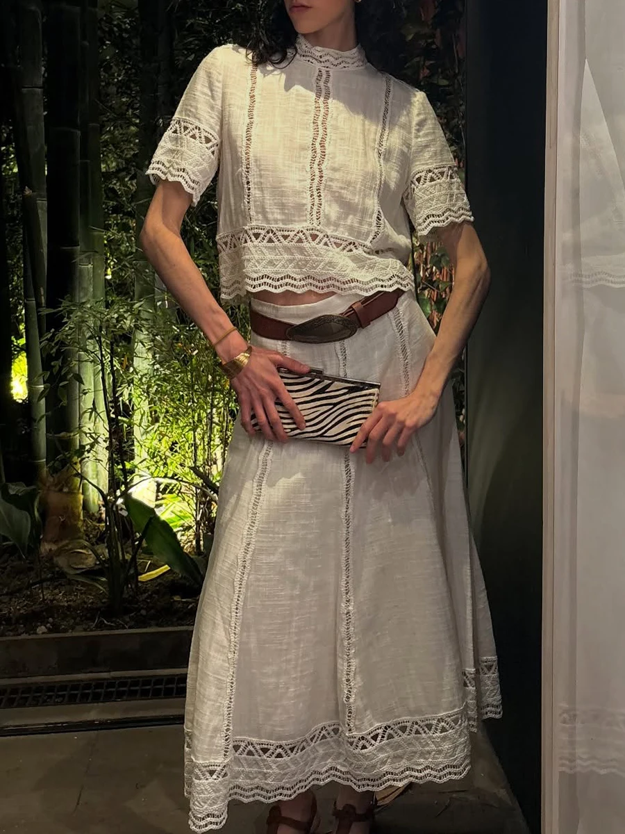 White Hollow Out Skirt Sets Women Stand Collar Short Sleeve Blouse+A-line Long Skirts Summer Simple Casual Fashion 2 Piece Set
White Hollow Out Skirt Sets Women Stand Collar Short Sleeve Blouse+A-line Long Skirts Summer Simple Casual Fashion 2 Piece Set