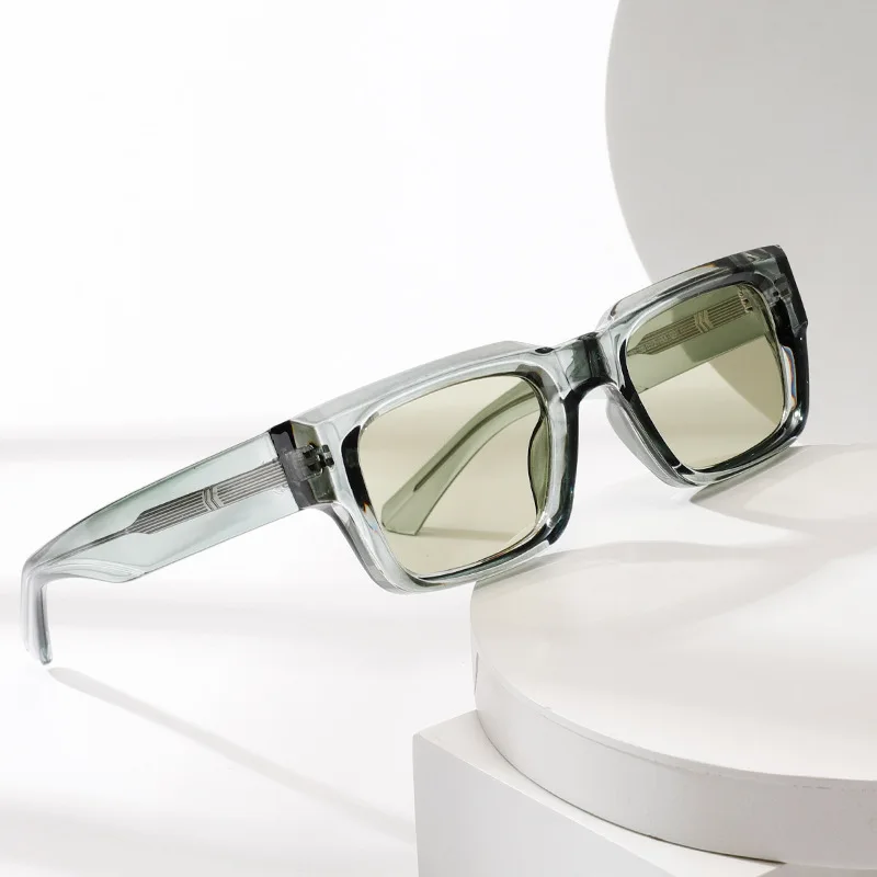 Luxury Thick Sunglasses Fashion Small Square Brand Designer for Men Women Retro Shades Trending Sun Glasses UV400
Luxury Thick Sunglasses Fashion Small Square Brand Designer for Men Women Retro Shades Trending Sun Glasses UV400