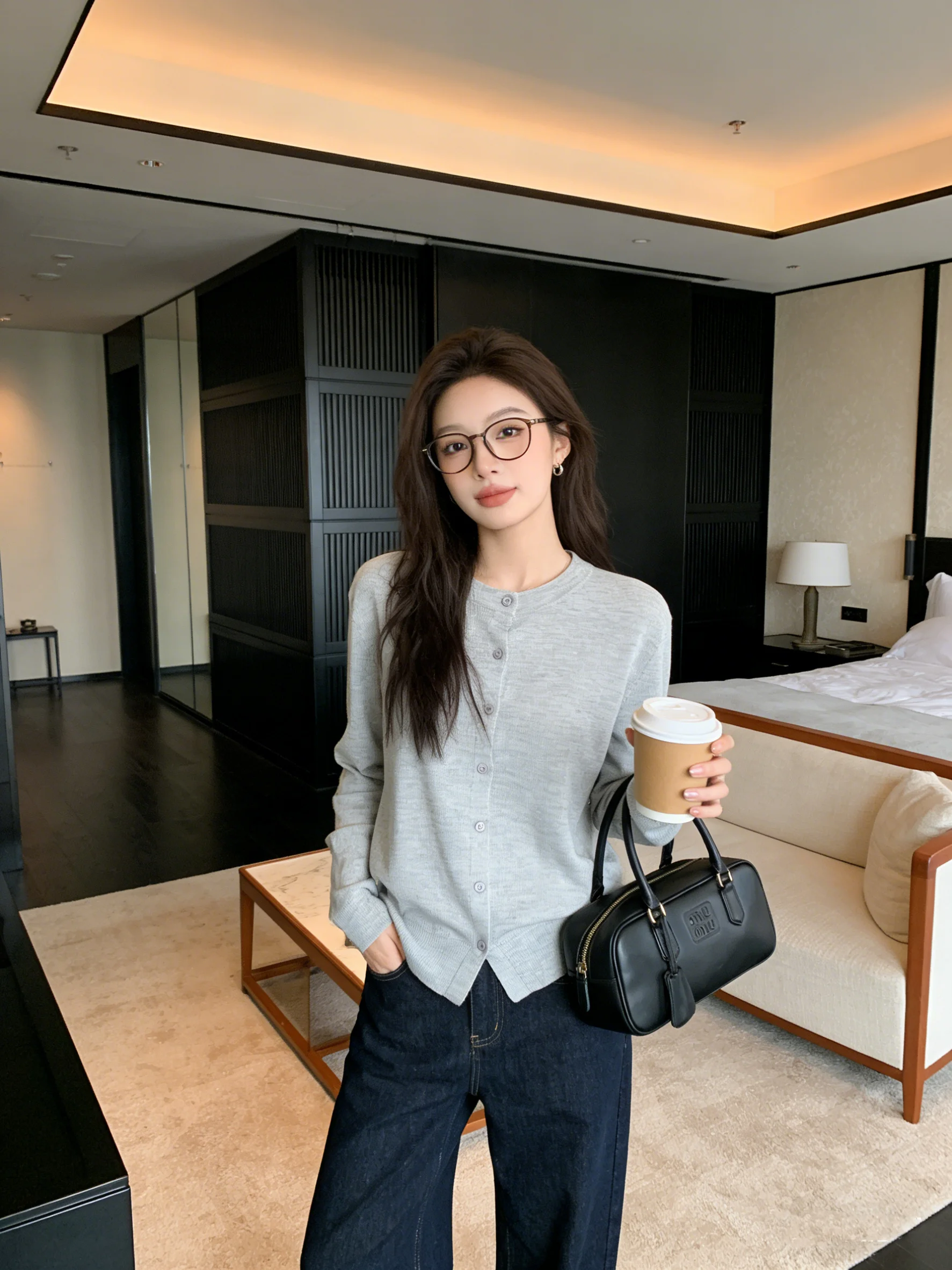 Skin-friendly round Ne Knitted Open Cardigan ort Thin Sle Korean Faion Spring New Arrival Slimming Top for Women
Skin-friendly round Ne Knitted Open Cardigan ort Thin Sle Korean Faion Spring New Arrival Slimming Top for Women