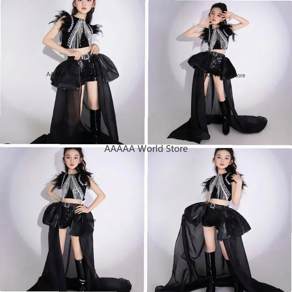 Black Sequin Cosplay Costume Runway Show Performance Outfit Cool Handsome Sports Style Set
Black Sequin Cosplay Costume Runway Show Performance Outfit Cool Handsome Sports Style Set