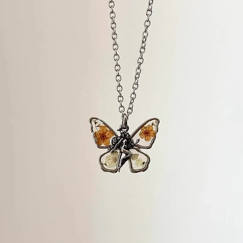 Retro Butterfly Drip Oil Flower Necklace, New Style, High End, Unique Temperament, Personalized, Simple, Versatile Necklace
Retro Butterfly Drip Oil Flower Necklace, New Style, High End, Unique Temperament, Personalized, Simple, Versatile Necklace