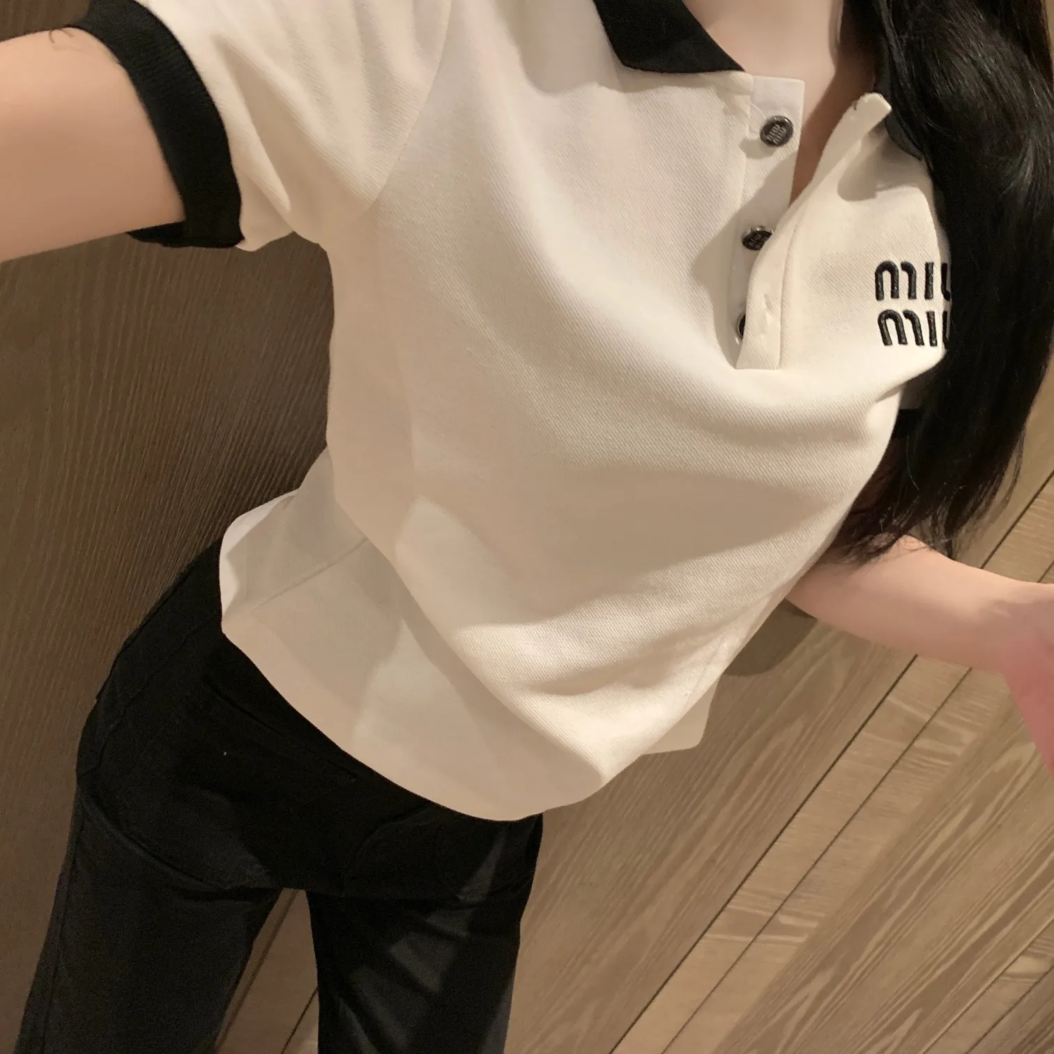 Designer shirt Fashion embroidery color matching POLO collar short-sleeved T-shirt top women clothing graphic t shirts harajuku
Designer shirt Fashion embroidery color matching POLO collar short-sleeved T-shirt top women clothing graphic t shirts harajuku