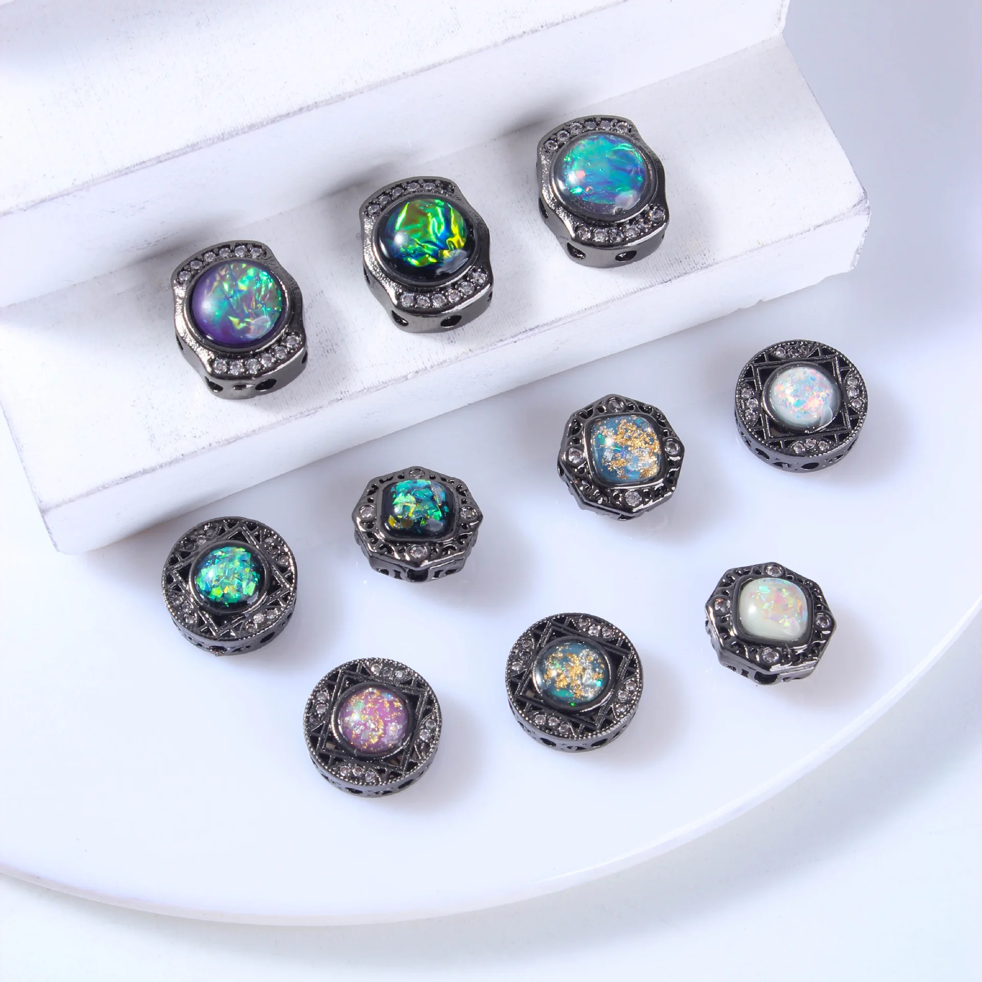 10pcs Gun Black Inlaid Colored Zirconium Spacer Beads Accessories DIY Handmade Bracelet Necklace Jewelry Making Beads Wholesale
10pcs Gun Black Inlaid Colored Zirconium Spacer Beads Accessories DIY Handmade Bracelet Necklace Jewelry Making Beads Wholesale