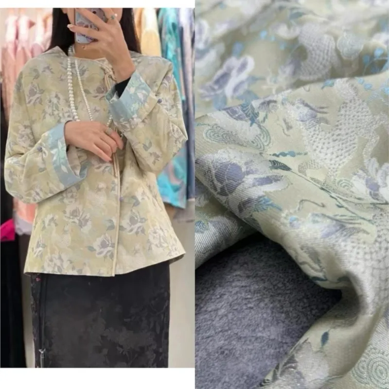 The new high-end light luxury product golden silk brocade fabric Chinese-style armor top is made of pure
The new high-end light luxury product golden silk brocade fabric Chinese-style armor top is made of pure