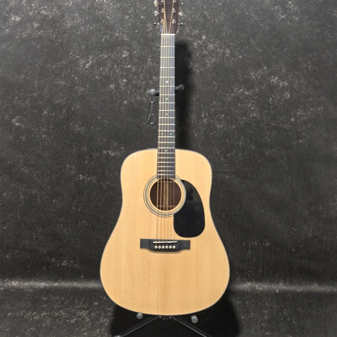 Fast Delivery High Glossy D Model Acoustic Guitar 41 Inch with Golden Tuning Pegs 6-String
Fast Delivery High Glossy D Model Acoustic Guitar 41 Inch with Golden Tuning Pegs 6-String