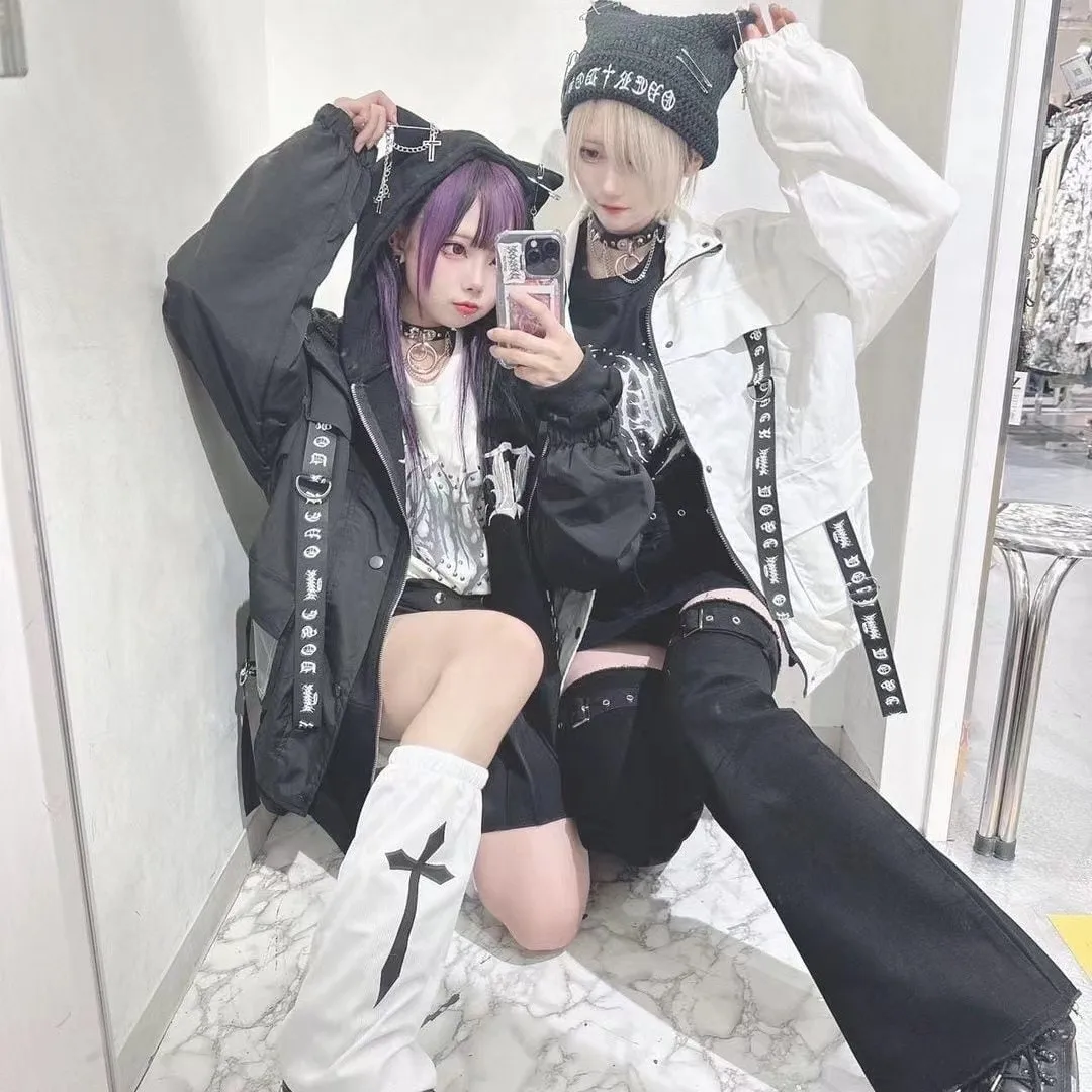 Casual Loose Fit Motorcycle Style Windbreaker Jacket Color Block Cultural Collarless Coat Anti Wind Long Sleeve mid Length
Casual Loose Fit Motorcycle Style Windbreaker Jacket Color Block Cultural Collarless Coat Anti Wind Long Sleeve mid Length