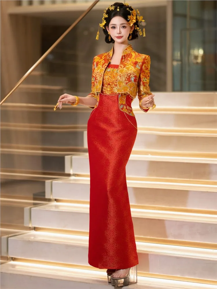New cheongsam wedding dress toasting and engagement dragon phoenix gown Chinese
New cheongsam wedding dress toasting and engagement dragon phoenix gown Chinese