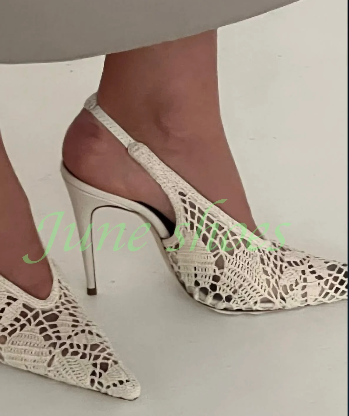 Lady Dark White Hollow Elegant Pointed Toe Pumps Slingback Sexy White Cut-Out Footwear Summer Dress Banquet Daily High Heels 46
Lady Dark White Hollow Elegant Pointed Toe Pumps Slingback Sexy White Cut-Out Footwear Summer Dress Banquet Daily High Heels 46