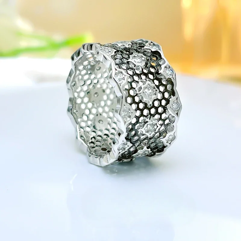 Black Gold 925 Silver Vintage Ring Female Hollow Lace Craft Black Swan Wide Ring Female Simple Index Finger Wedding
Black Gold 925 Silver Vintage Ring Female Hollow Lace Craft Black Swan Wide Ring Female Simple Index Finger Wedding