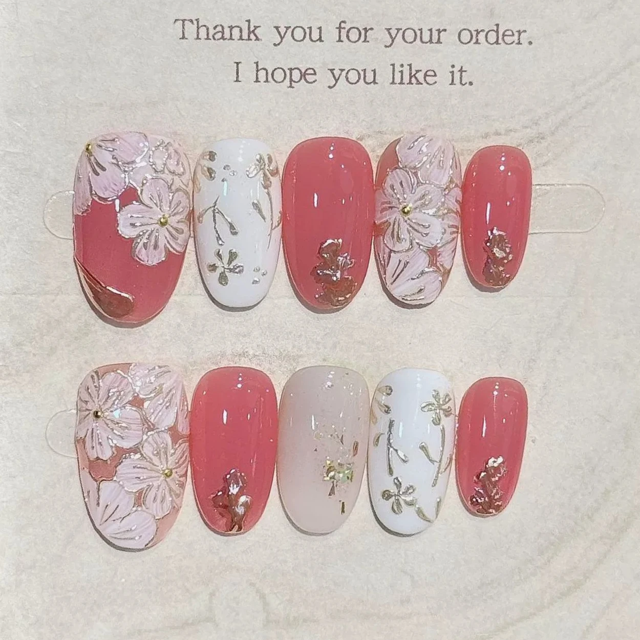 10 шт., летние романтические накладные ногти с морским островом и узором в виде ракушки, носимые короткие овальные накладные ногти, синие, с полным покрытием
10 шт., летние романтические накладные ногти с морским островом и узором в виде ракушки, носимые короткие овальные накладные ногти, синие, с полным покрытием