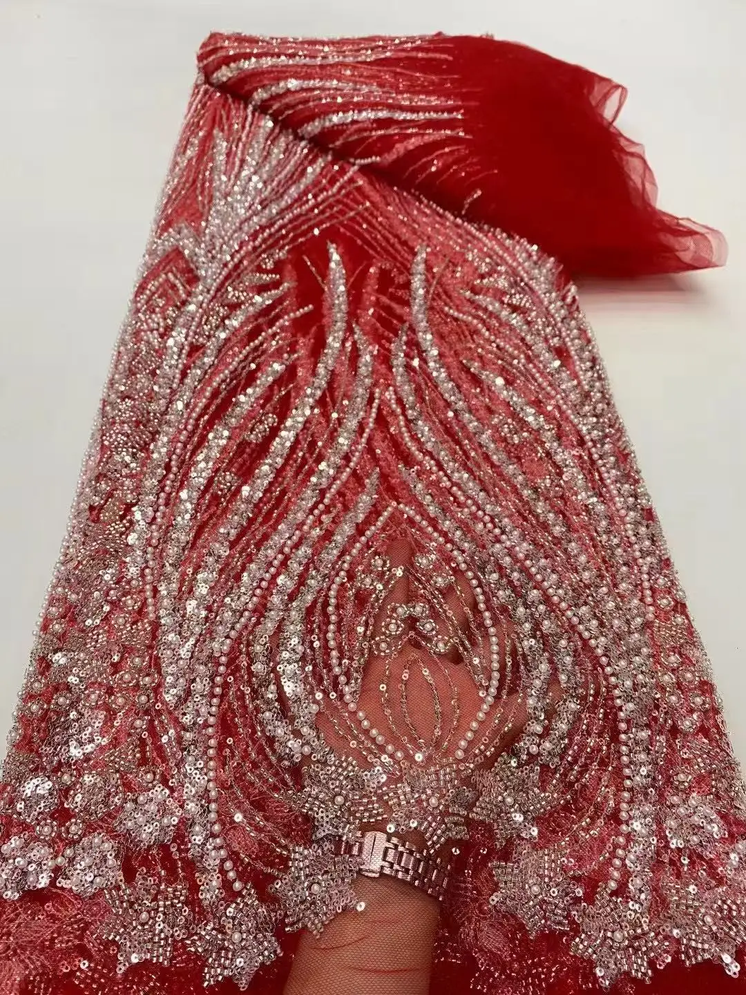 Red Elegant Handmade Beads Embroidery French Tulle Lace Fabric For Party Nigerian Luxury Sequines Lace Fabric Wedding
Red Elegant Handmade Beads Embroidery French Tulle Lace Fabric For Party Nigerian Luxury Sequines Lace Fabric Wedding