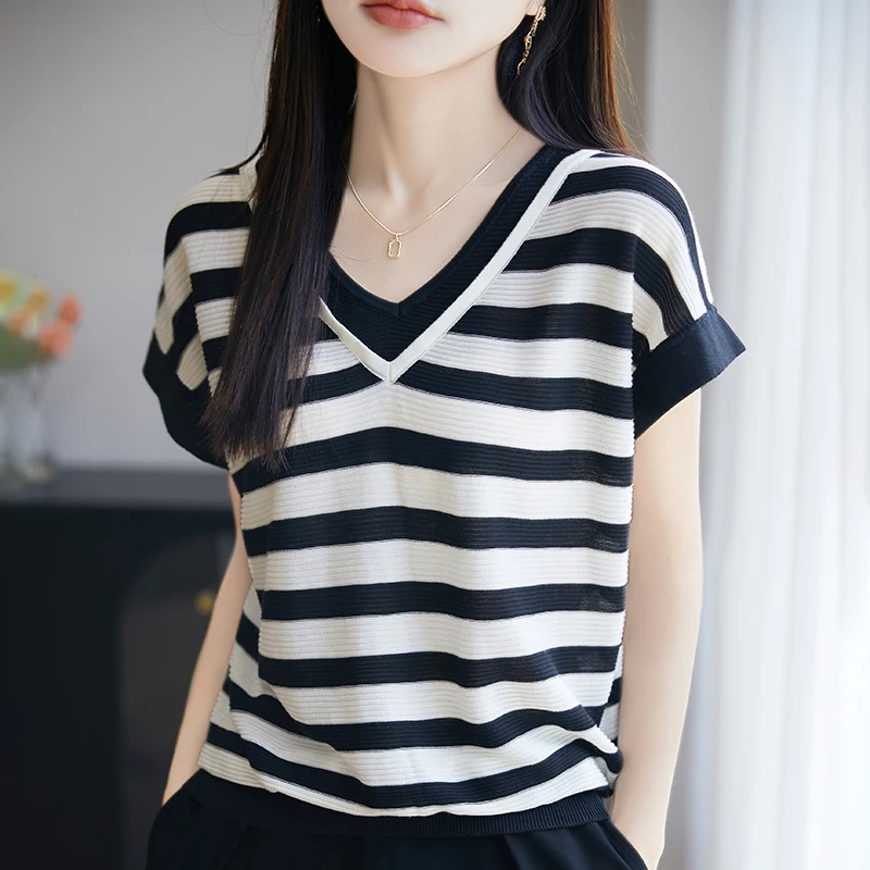 ZOCEPT Tencel Contrast Color Summer Women's Striped Short Sleeved T-shirt V-neck Loose Fake Two-piece Knitted Fly Sleeved Tops
ZOCEPT Tencel Contrast Color Summer Women's Striped Short Sleeved T-shirt V-neck Loose Fake Two-piece Knitted Fly Sleeved Tops