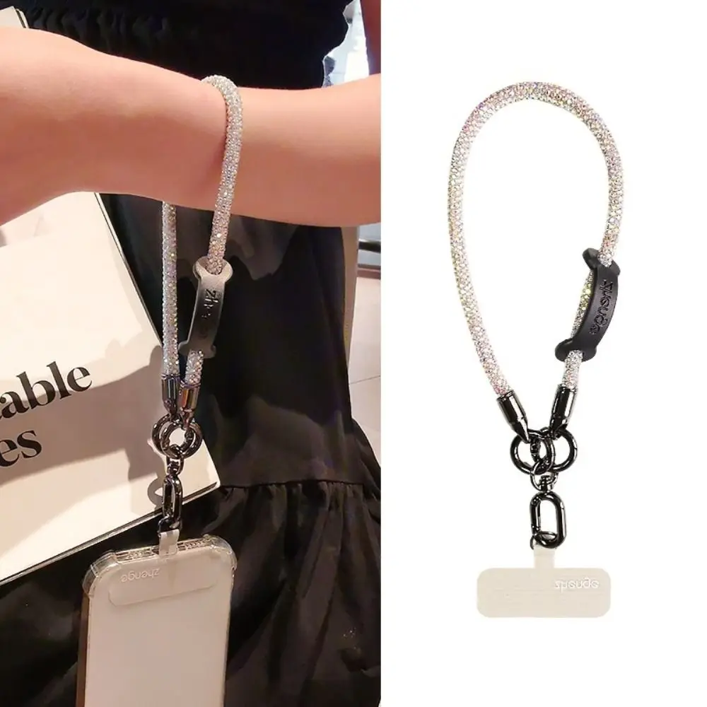 Hanging Cord Glitter Rhinestone Phone Lanyard Short Wrist Style Luxury Diamond Phone Rope Bling Bling Full Diamond
Hanging Cord Glitter Rhinestone Phone Lanyard Short Wrist Style Luxury Diamond Phone Rope Bling Bling Full Diamond