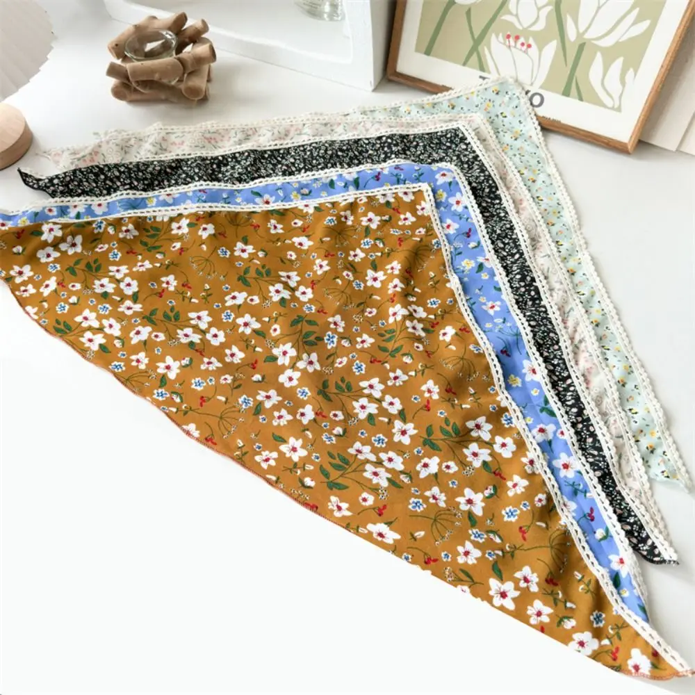 Fashion Beach Flower Print Hair Scarf Floral Lace Trim Triangular Headscarf Breathable Versatile Triangle Headband Summer
Fashion Beach Flower Print Hair Scarf Floral Lace Trim Triangular Headscarf Breathable Versatile Triangle Headband Summer