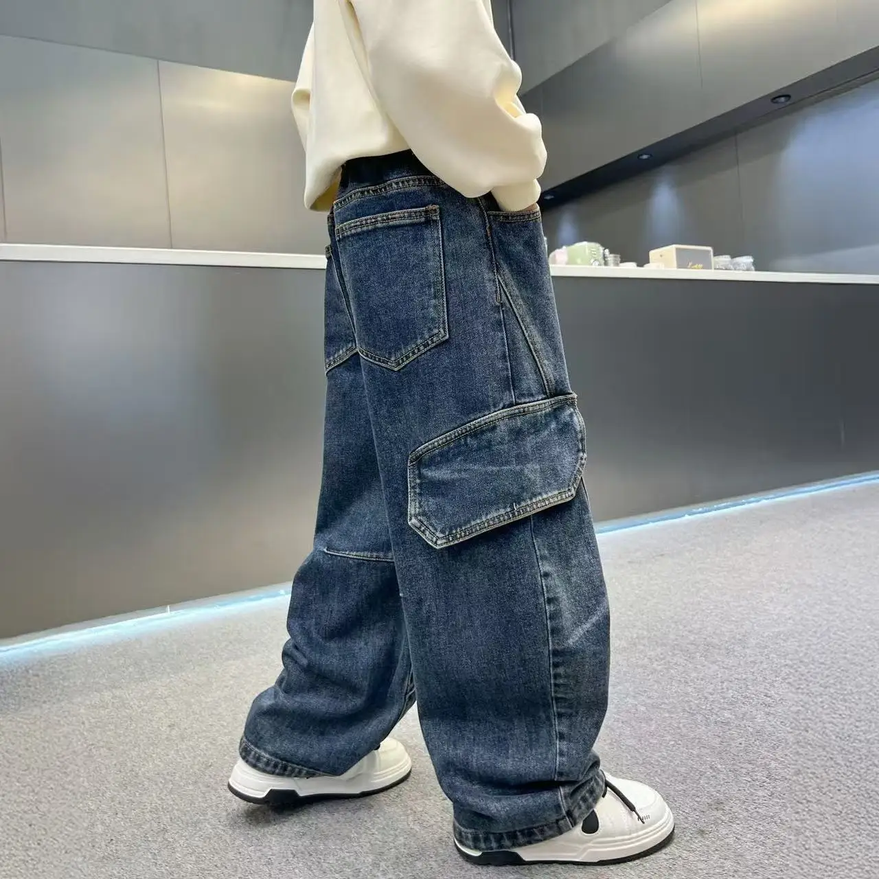 Boys Jeans Spring and Autumn Korean Version Children's Casual Trousers Wide Leg Pants Zhong Da Children's Casual Pants
Boys Jeans Spring and Autumn Korean Version Children's Casual Trousers Wide Leg Pants Zhong Da Children's Casual Pants