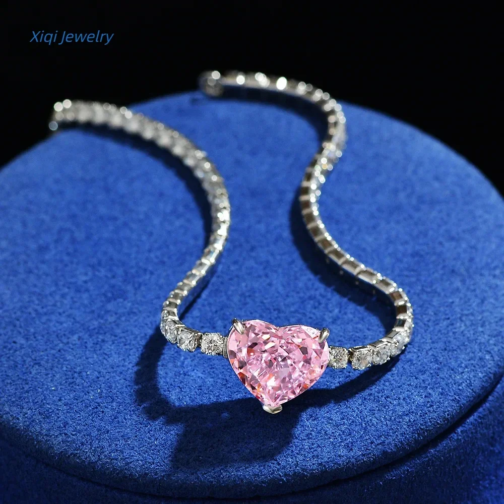 Fashionable and Luxury Heart-shaped High-carbon Diamond Design S925 Silver Gold-plated Diamond Inlaid Bracelet, Wom
Fashionable and Luxury Heart-shaped High-carbon Diamond Design S925 Silver Gold-plated Diamond Inlaid Bracelet, Wom