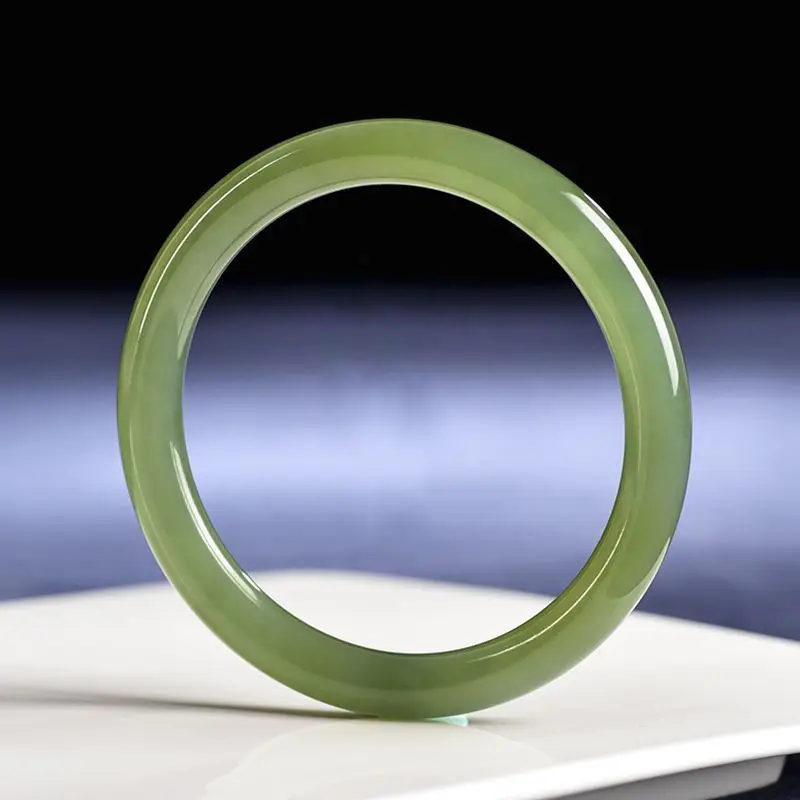Hetian Jade Lake Water Green Bracelet Thin Round Strip Beauty Bracelet Women's
Hetian Jade Lake Water Green Bracelet Thin Round Strip Beauty Bracelet Women's