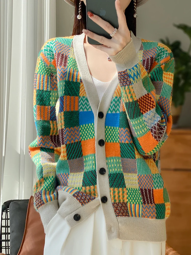 Women V-Neck Cashmere Cardigan Mosaic 100% Merino Wool Sweater Quality Casual Soft Knitwear Autumn Winter Loose fit Tops Cloth
Women V-Neck Cashmere Cardigan Mosaic 100% Merino Wool Sweater Quality Casual Soft Knitwear Autumn Winter Loose fit Tops Cloth