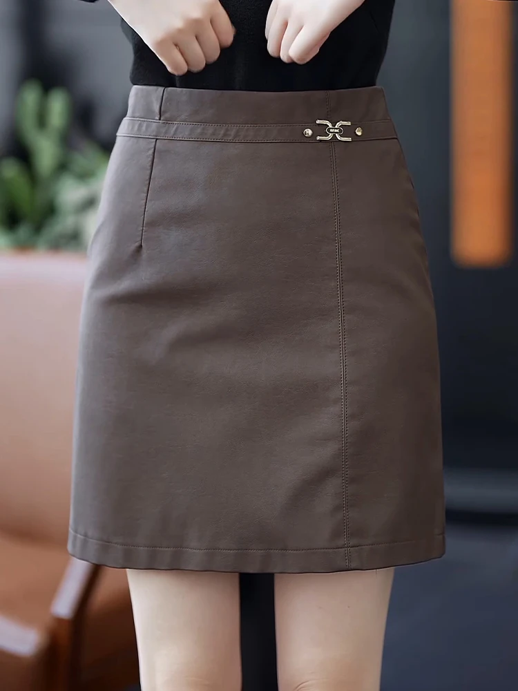 Caramel PU Leather High Waist Short Skirt Women's Fashionable A-Line Skirt Commute Korean Style Thickened Autumn Winter
Caramel PU Leather High Waist Short Skirt Women's Fashionable A-Line Skirt Commute Korean Style Thickened Autumn Winter