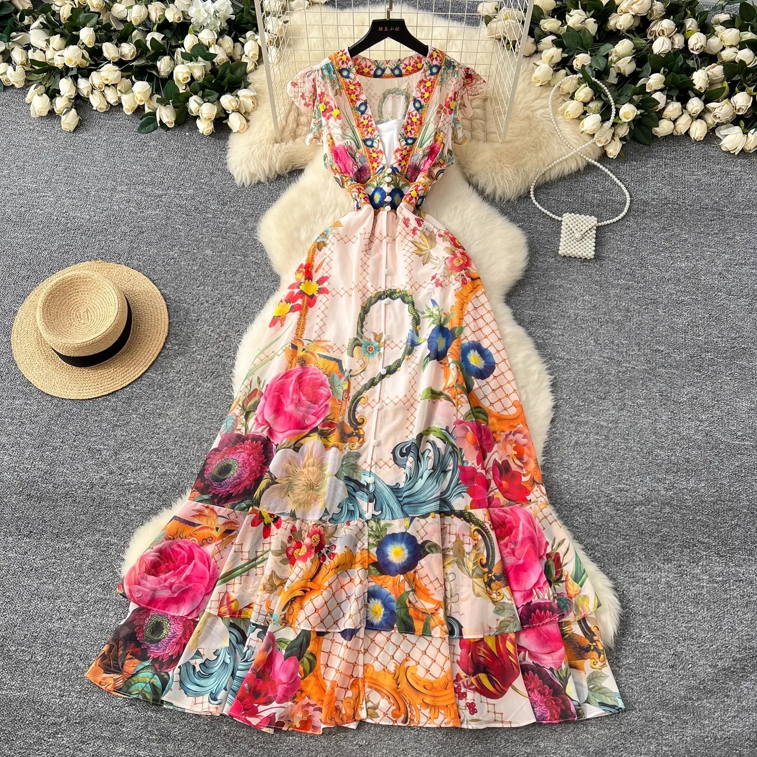 Summer Gorgeous Flower Print Chiffon Holiday Boho Dress Women's Sexy V Neck Sleeveless Ruffles Buttons Elastic Waist Long Robes
Summer Gorgeous Flower Print Chiffon Holiday Boho Dress Women's Sexy V Neck Sleeveless Ruffles Buttons Elastic Waist Long Robes