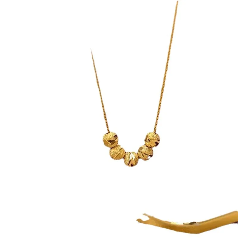 Elegant and cold jewelry pendants, high-end collarbone chains, simple and fashionable ladies' necklaces
Elegant and cold jewelry pendants, high-end collarbone chains, simple and fashionable ladies' necklaces