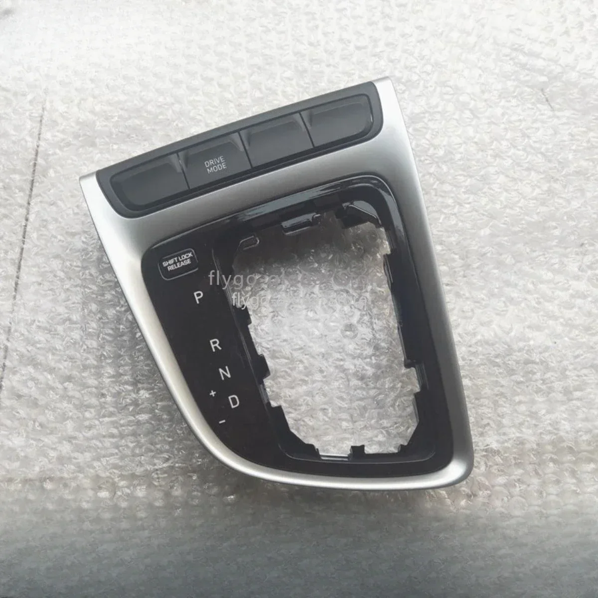 Suitable for the new Celesta shift panel, hanging trim plate, gear display module, gear indicator, gear unlock
Suitable for the new Celesta shift panel, hanging trim plate, gear display module, gear indicator, gear unlock