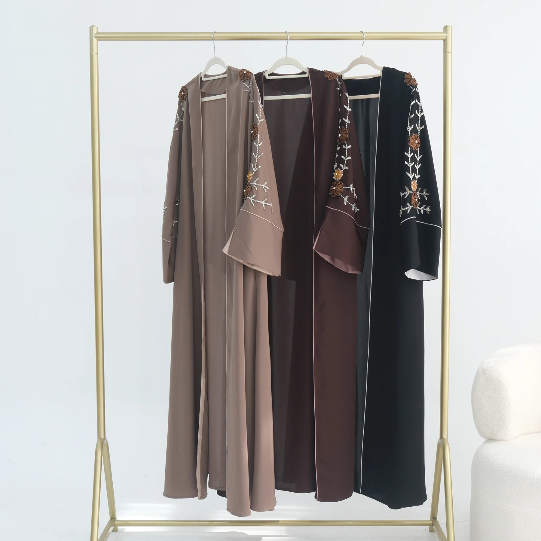 Ramadan Eid Relaxed-Regular-Fit Sleek Dubai Abayas-Flower Beaded Sleeves, Slit Cuffs, Contrast Color Piping. Party Muslim Abaya
Ramadan Eid Relaxed-Regular-Fit Sleek Dubai Abayas-Flower Beaded Sleeves, Slit Cuffs, Contrast Color Piping. Party Muslim Abaya