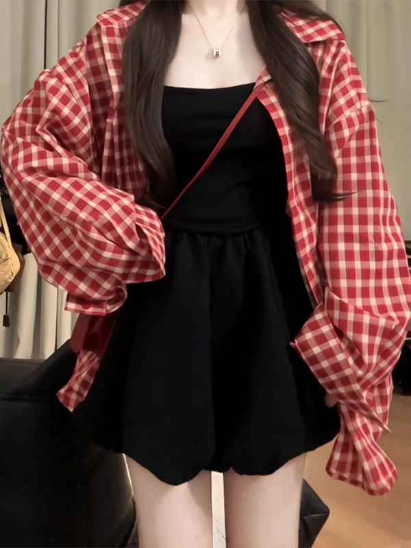 Red Plaid irt Jaet Women's Korean Sle Lazy Loose Casual Single Button up Top American Retro Classic Office Commute Wear
Red Plaid irt Jaet Women's Korean Sle Lazy Loose Casual Single Button up Top American Retro Classic Office Commute Wear