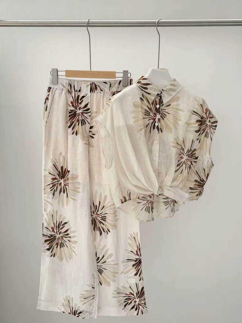 2026 Spring/Summer Women's Printed Two-Piece Set: Loose-Fit Short-Sleeve Ramie Shirt and Wide-Leg Pants
2026 Spring/Summer Women's Printed Two-Piece Set: Loose-Fit Short-Sleeve Ramie Shirt and Wide-Leg Pants