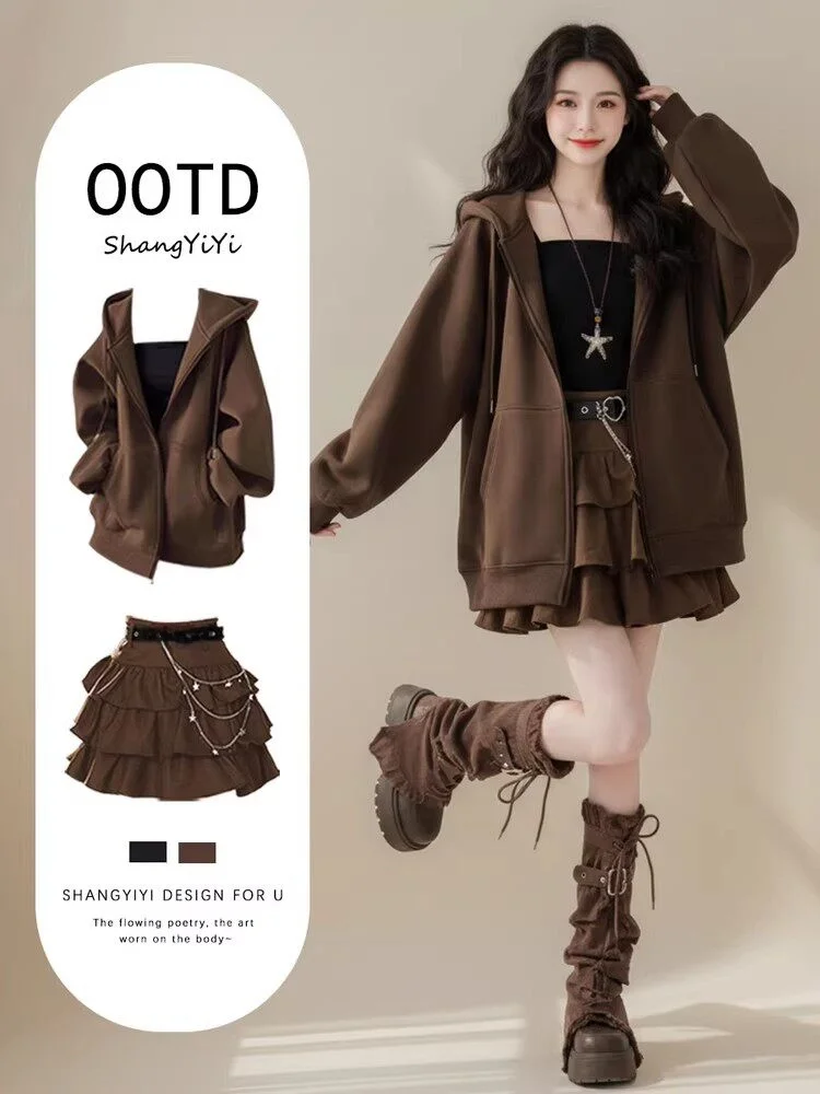 Retro Casual Set Women Anti-Aging Ele Outerwear Spring Slimming Puffy ort Skirt Strap Tee-piece Set High Waist Trousers
Retro Casual Set Women Anti-Aging Ele Outerwear Spring Slimming Puffy ort Skirt Strap Tee-piece Set High Waist Trousers