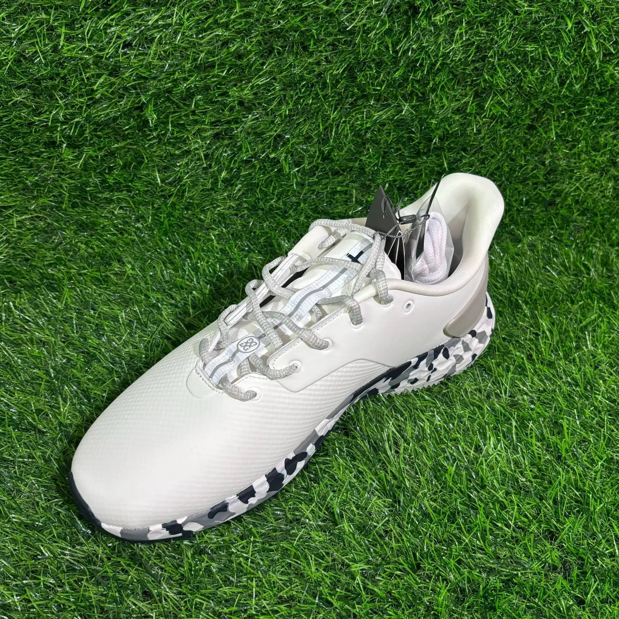 26SS New Women's Breathable Cool Lightweight Golf Shoes Fashion Comfortable Athletic Spikeless Sneakers for Ladies
26SS New Women's Breathable Cool Lightweight Golf Shoes Fashion Comfortable Athletic Spikeless Sneakers for Ladies