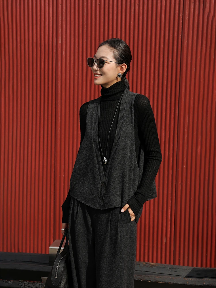 Женский вязаный кардиган Sli Large V-Ne с V-образным вырезом, модный, трендовый, осенний, новый, свободный крой, универсальный, для многослойных образов
Женский вязаный кардиган Sli Large V-Ne с V-образным вырезом, модный, трендовый, осенний, новый, свободный крой, универсальный, для многослойных образов