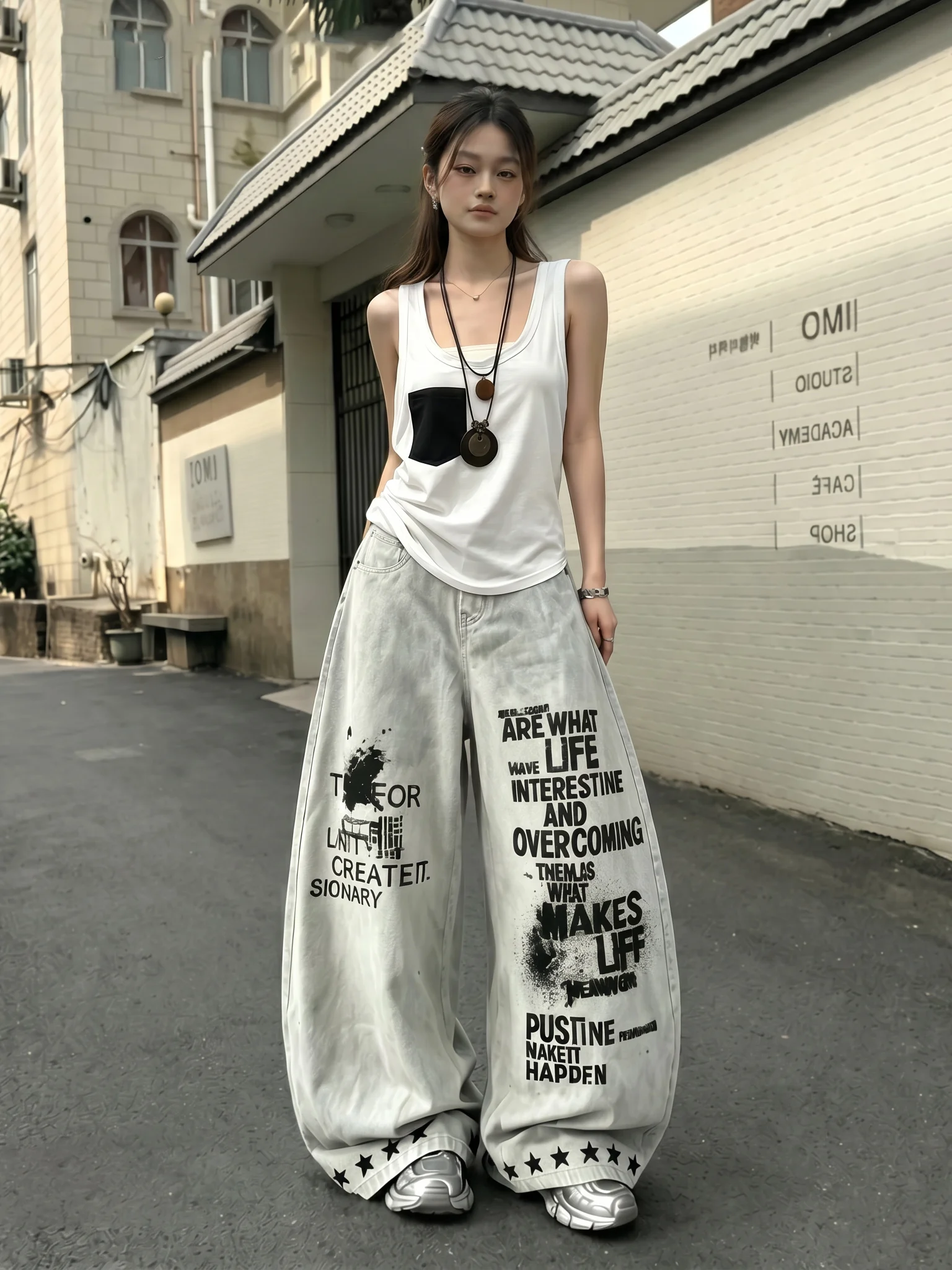 American Retro Hot Girl Letter Print Jeans Women Loose Wide Leg Pants Design Slimming Set Fashionable Summer Outfit
American Retro Hot Girl Letter Print Jeans Women Loose Wide Leg Pants Design Slimming Set Fashionable Summer Outfit