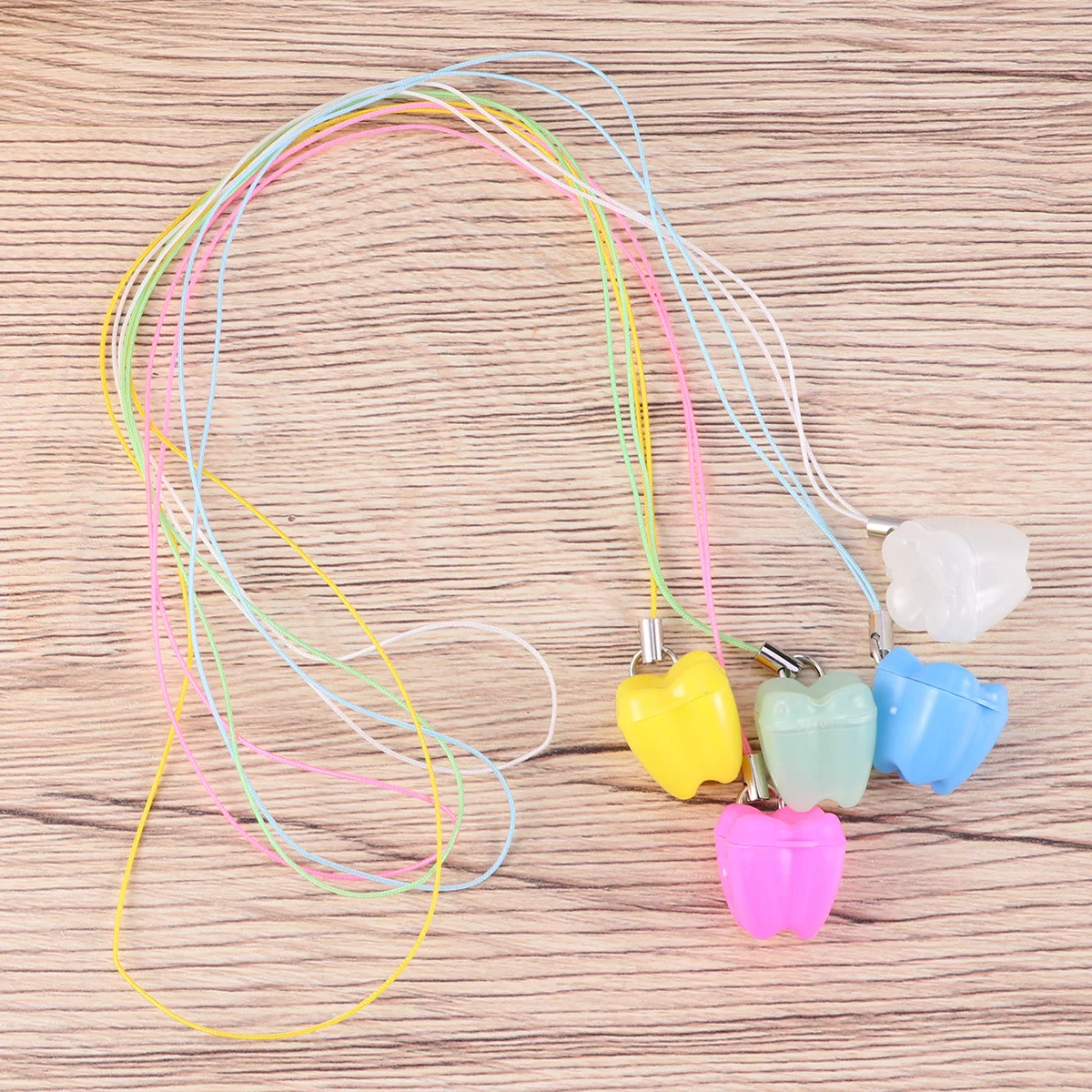 5 шт., коробка для хранения детских зубов, сувенирный органайзер с лиственным зубом, чехол для ожерелья, идеальный подарок для детей, память на Рождество, день рождения
5 шт., коробка для хранения детских зубов, сувенирный органайзер с лиственным зубом, чехол для ожерелья, идеальный подарок для детей, память на Рождество, день рождения