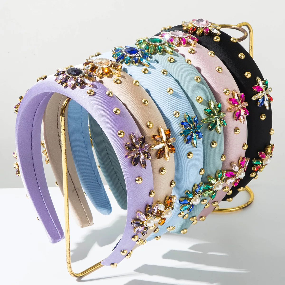 Pastel Padded Headband Gem Flower Beaded Hair Hoop Sweet Macaron Color Rhinestone Tiaras Romantic Wedding Party Hairband
Pastel Padded Headband Gem Flower Beaded Hair Hoop Sweet Macaron Color Rhinestone Tiaras Romantic Wedding Party Hairband