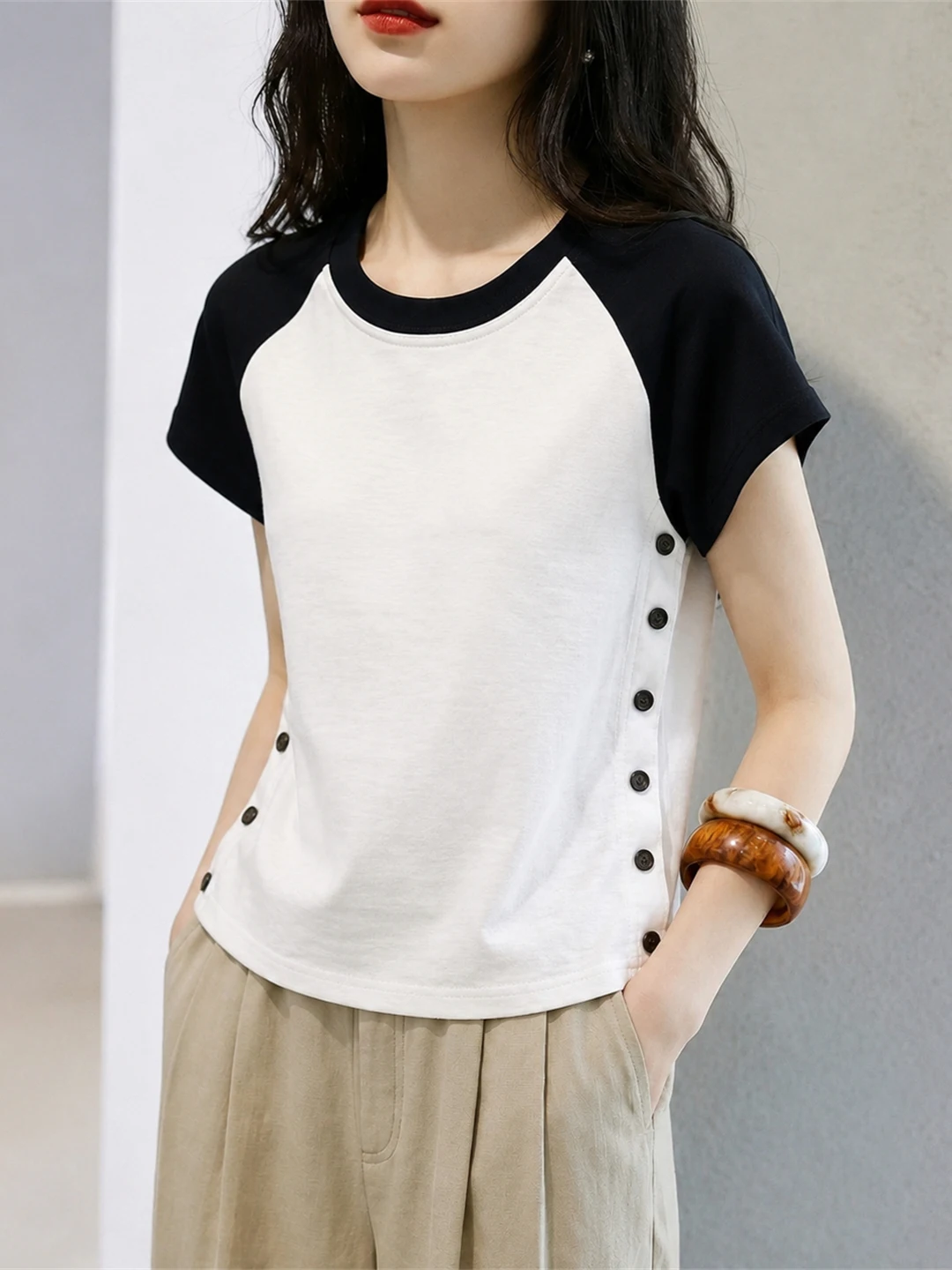 Chic Korean Style Color Block Design round Neck Short Sleeve Women's T-Shirt Fashionable Summer Top Casual Straight Cut
Chic Korean Style Color Block Design round Neck Short Sleeve Women's T-Shirt Fashionable Summer Top Casual Straight Cut