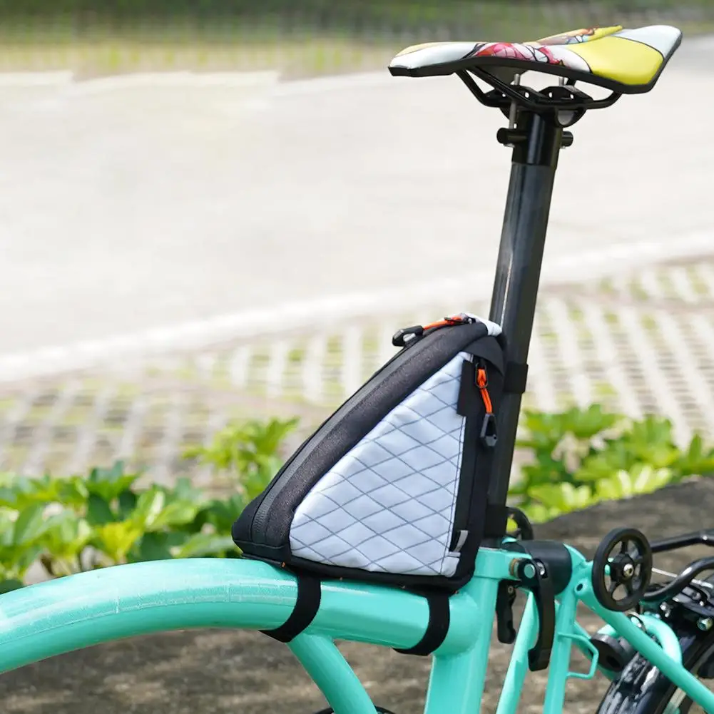 Треугольная сумка с перекладиной велосипеда, сумка для хранения верхней трубки из полиэстера 600D, 19x18,5x5,5 см, 1 л, большая вместительная сумка на переднюю раму велосипеда
Треугольная сумка с перекладиной велосипеда, сумка для хранения верхней трубки из полиэстера 600D, 19x18,5x5,5 см, 1 л, большая вместительная сумка на переднюю раму велосипеда