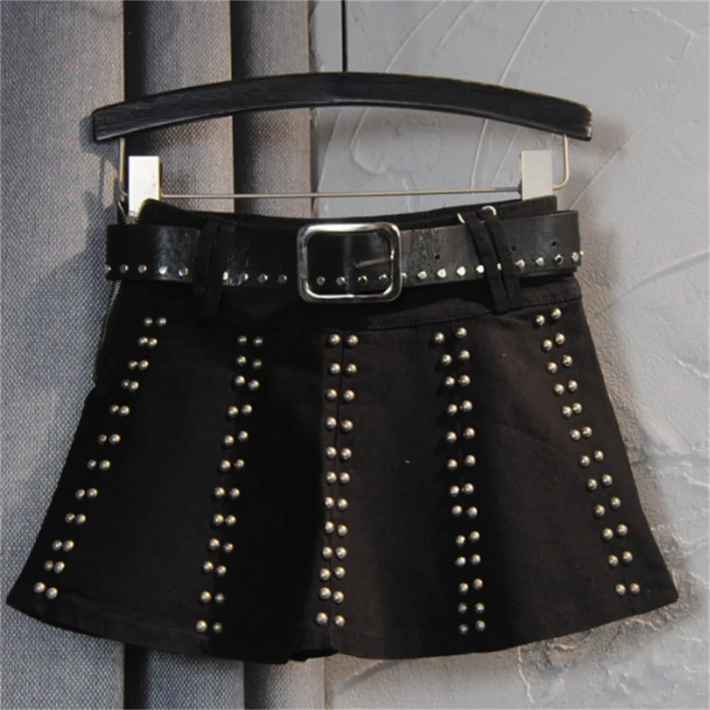 Summer new fashion rivet denim skirt women pleat a line mini skirt with belt
Summer new fashion rivet denim skirt women pleat a line mini skirt with belt