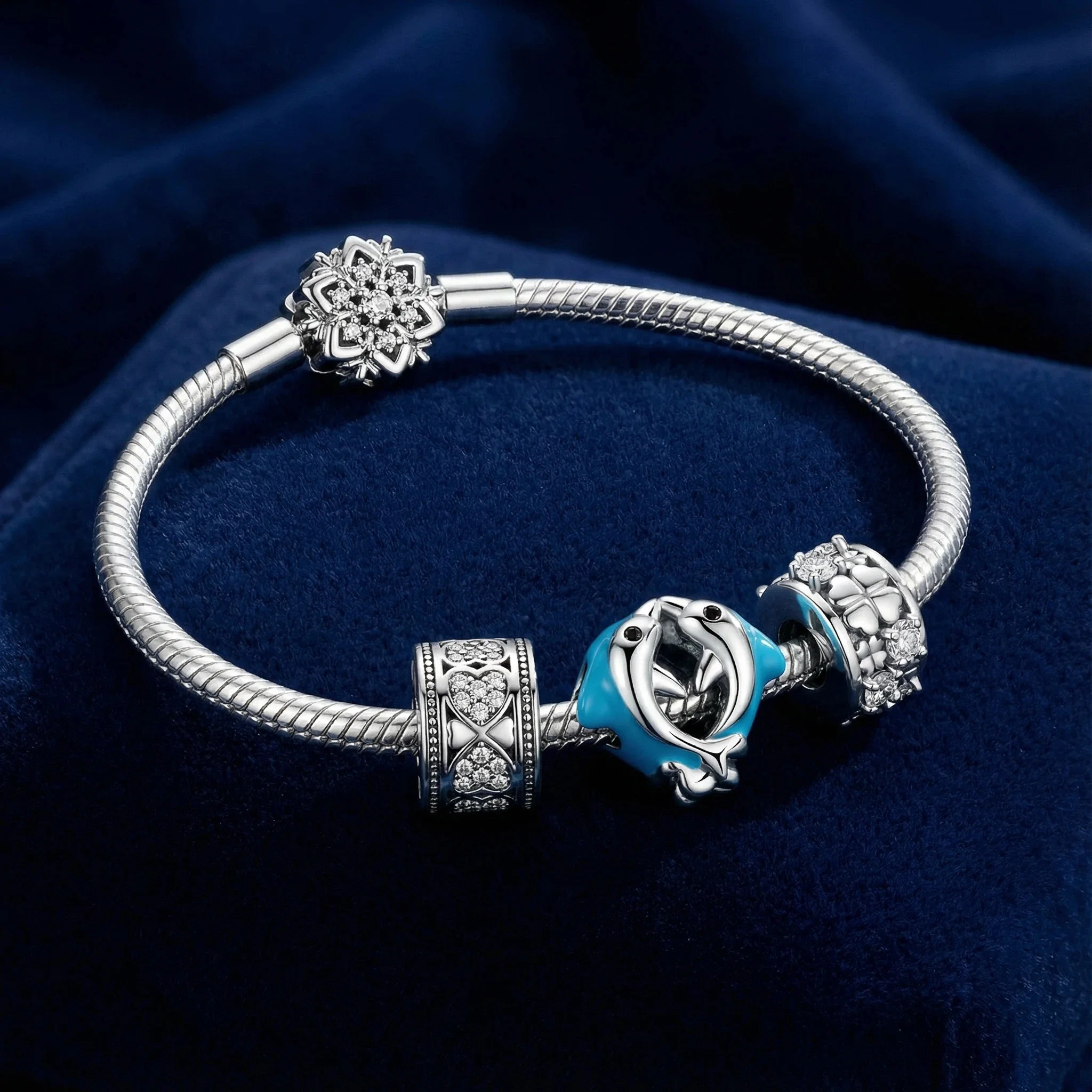 925 Sterling Silver Dolphin buckle Charms Pendant with Cubic Zirconia,Fit DIY bracelet necklace Gift for Her,Colgante Plata
925 Sterling Silver Dolphin buckle Charms Pendant with Cubic Zirconia,Fit DIY bracelet necklace Gift for Her,Colgante Plata