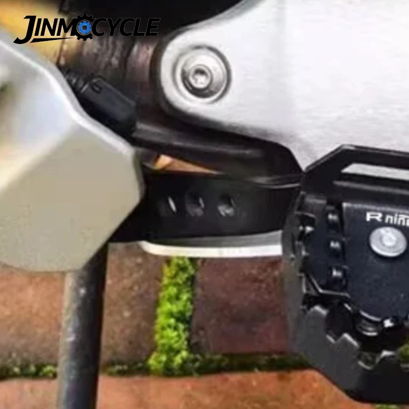 Foot Brake Lever Tips Stand For BMW RNINET R NINE T SCRAMBLER URBAN G/S Foot Brake Pedal Enlarge Plate Extension Pad R NINET
Foot Brake Lever Tips Stand For BMW RNINET R NINE T SCRAMBLER URBAN G/S Foot Brake Pedal Enlarge Plate Extension Pad R NINET