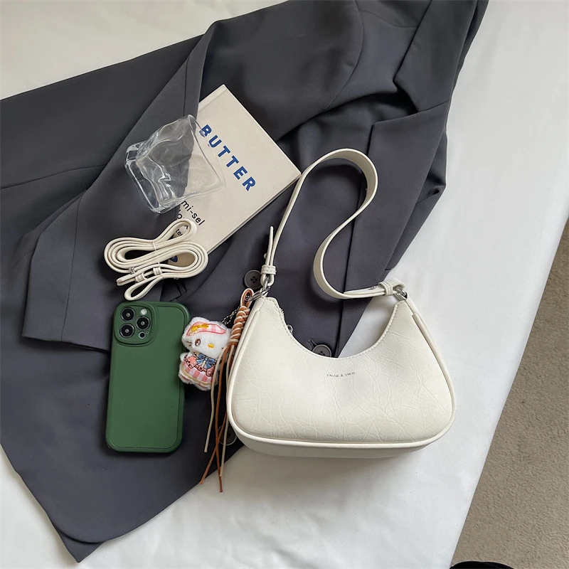 Fashion Cute Cartoon Pendant Hobo Bags for Women Trendy Underarm Sweet Crossbody Purse Hot Sale Y2K Style Mini Shoulder Bags
Fashion Cute Cartoon Pendant Hobo Bags for Women Trendy Underarm Sweet Crossbody Purse Hot Sale Y2K Style Mini Shoulder Bags