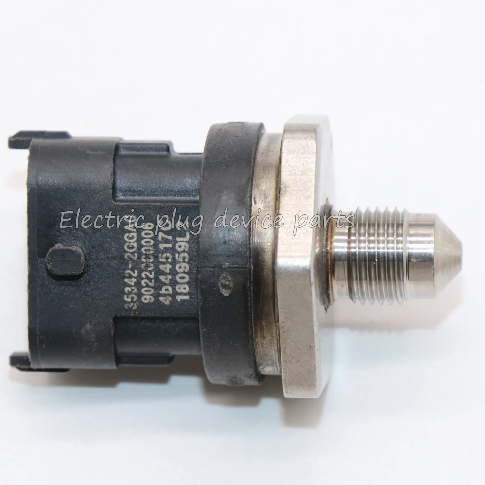 OEM 35342-2GGA0 Fuel Pressure Sensor for Hyundai Santa Fe Sport Sonata Tucson Genesis G70 G80 G90 Kia Sportage Stinger Optima 
OEM 35342-2GGA0 Fuel Pressure Sensor for Hyundai Santa Fe Sport Sonata Tucson Genesis G70 G80 G90 Kia Sportage Stinger Optima