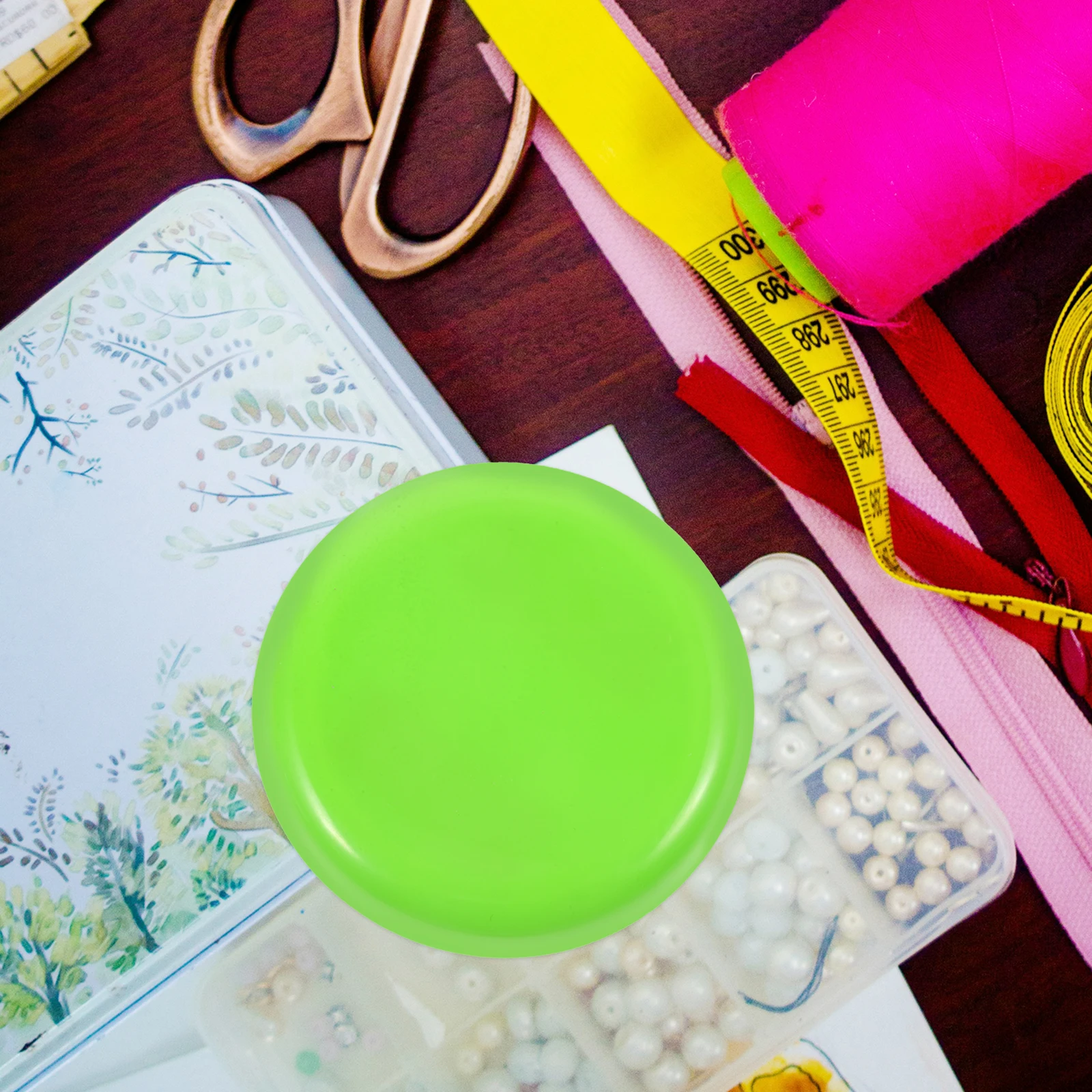 Magnetic Needle Box Pin Holder Sewing Cross Stitch Green Simple Storage Solution Compact Embroidery Accessories
Magnetic Needle Box Pin Holder Sewing Cross Stitch Green Simple Storage Solution Compact Embroidery Accessories