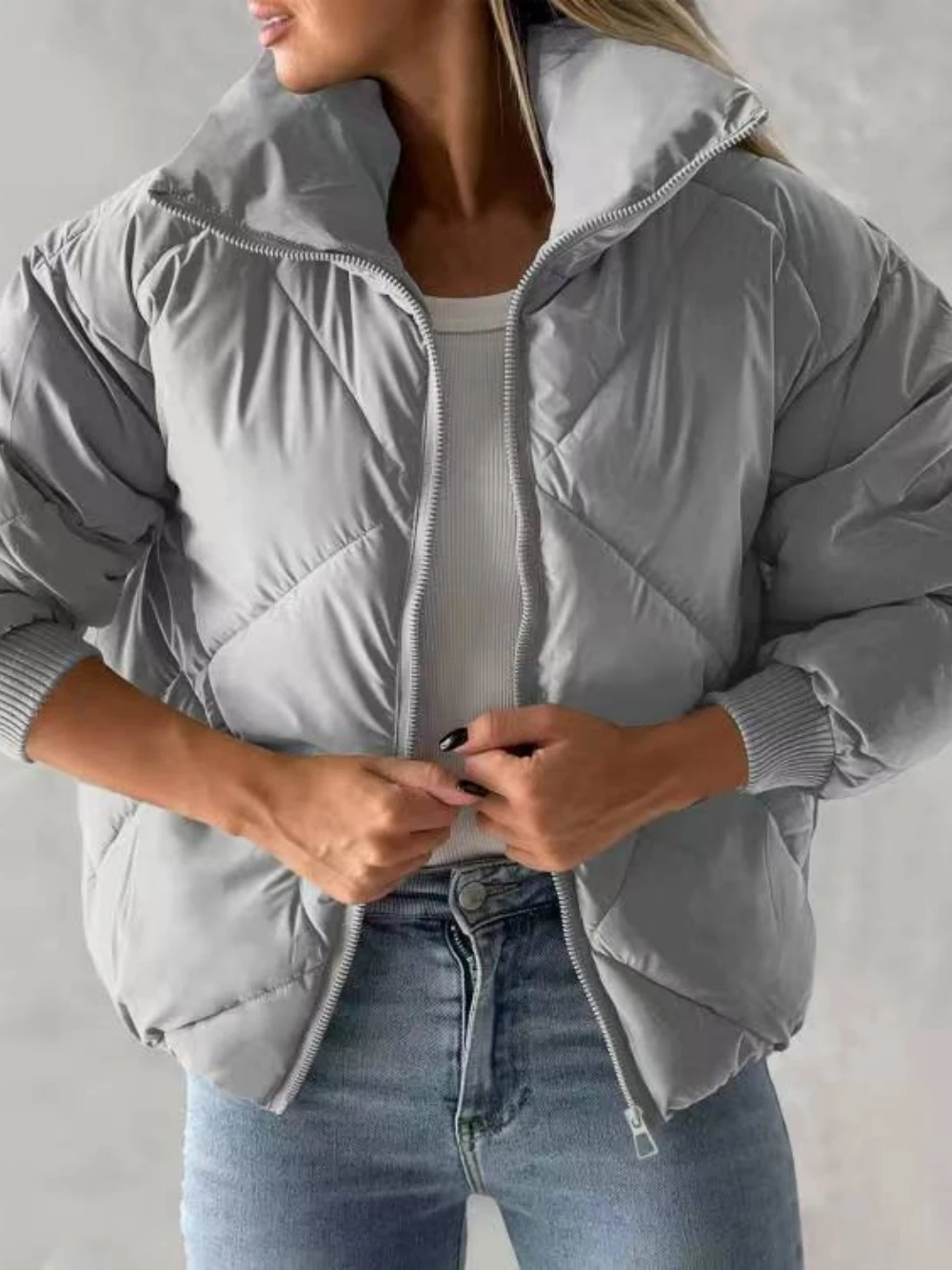 New Women's Coat Autumn And Winter Long Sleeve Stand Collar Loose Comfortable Street Can Wear Solid Color Female Coat
New Women's Coat Autumn And Winter Long Sleeve Stand Collar Loose Comfortable Street Can Wear Solid Color Female Coat